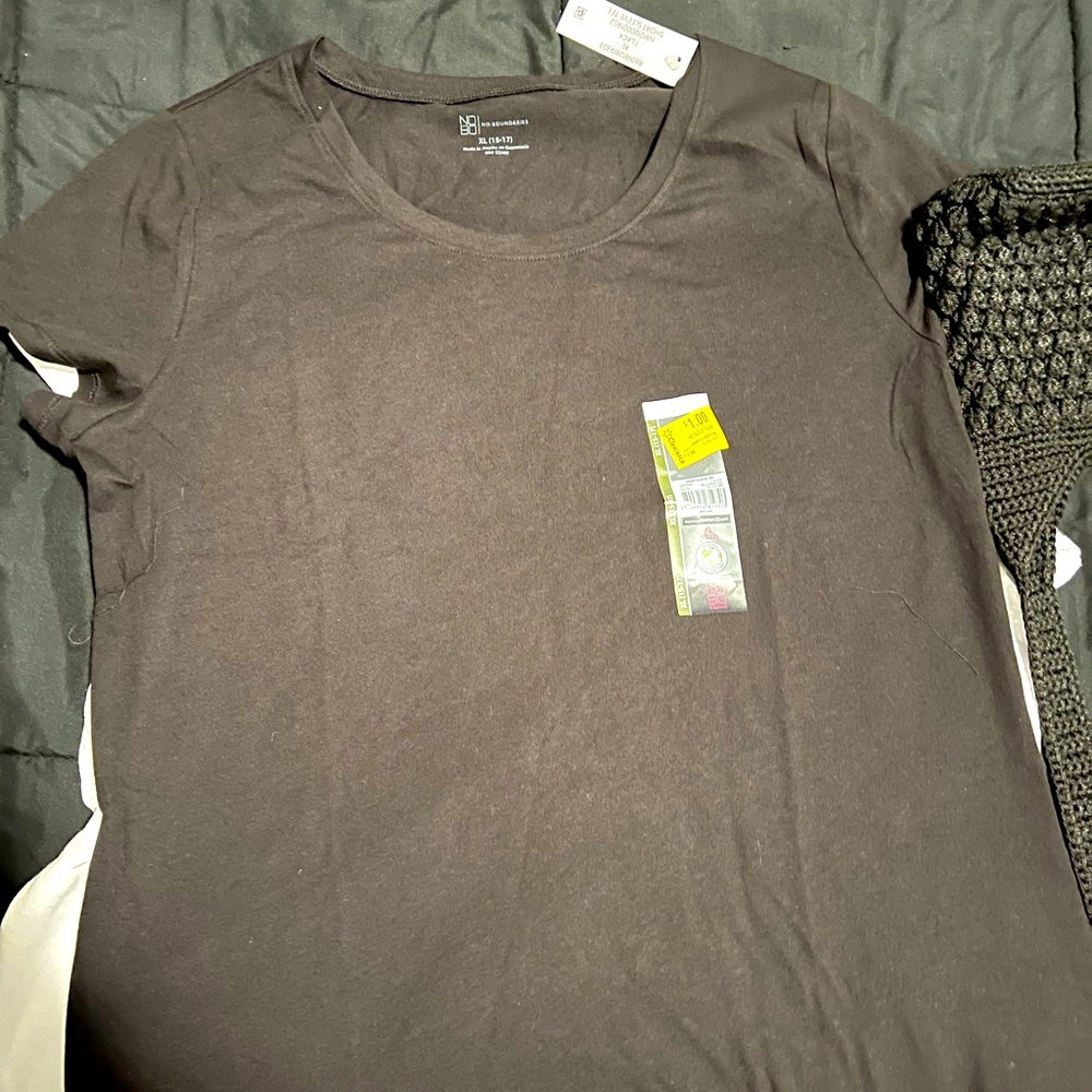 Black t shirt